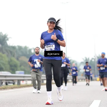 Runner Photo 7426686