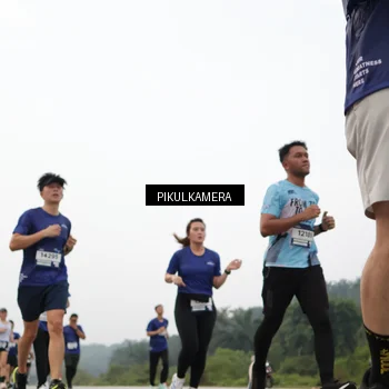 Runner Photo 7426691