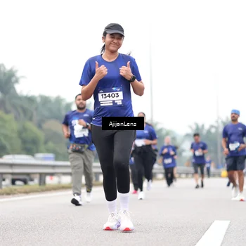 Runner Photo 7426693