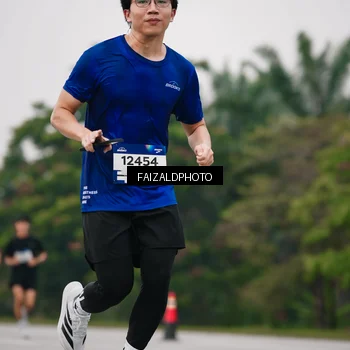 Runner Photo 7426698