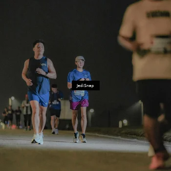 Runner Photo 7426704