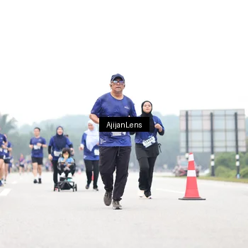 Runner Photo 7426713