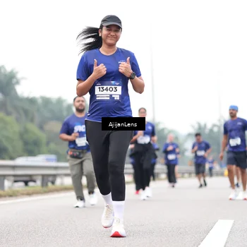 Runner Photo 7426717