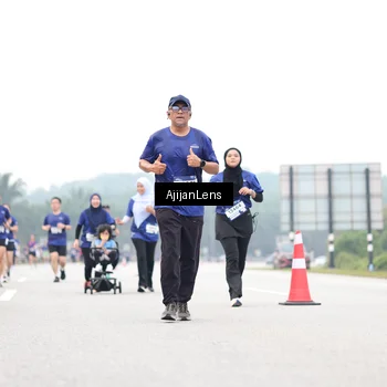 Runner Photo 7426719