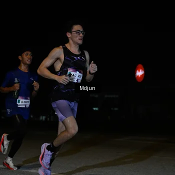 Runner Photo 7426723