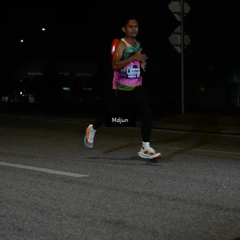 Runner Photo 7426736