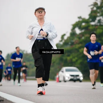 Runner Photo 7426762