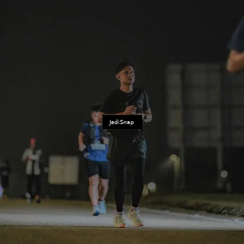 Runner Photo 7426772