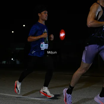 Runner Photo 7426779