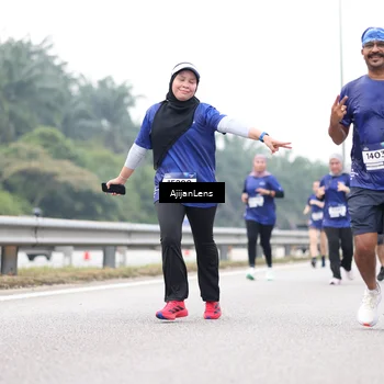Runner Photo 7426803