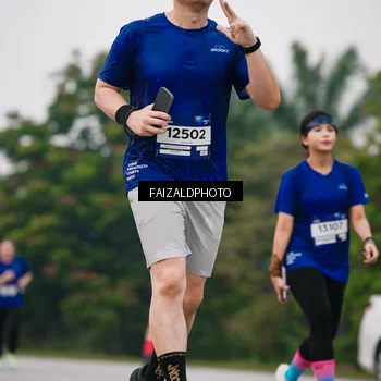 Runner Photo 7426809