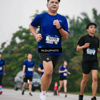 Runner Photo 7426846