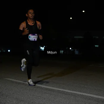 Runner Photo 7426866