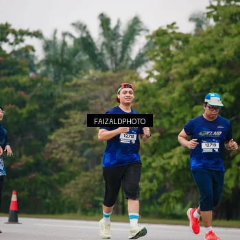 Runner Photo 7426872