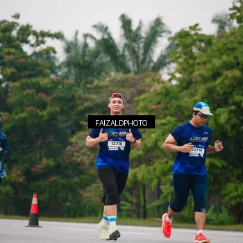 Runner Photo 7426875