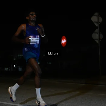 Runner Photo 7426879