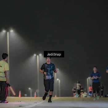 Runner Photo 7426891