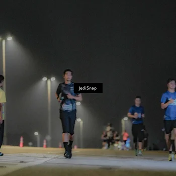 Runner Photo 7426903