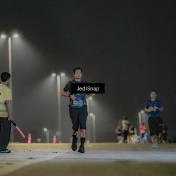 Runner Photo 7426906