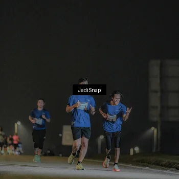 Runner Photo 7426921
