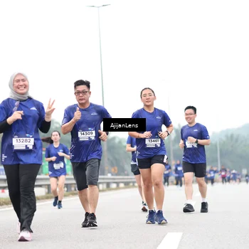 Runner Photo 7426929