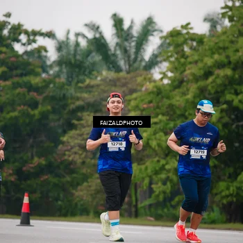 Runner Photo 7426940