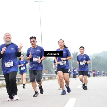 Runner Photo 7426943