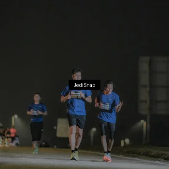 Runner Photo 7426951