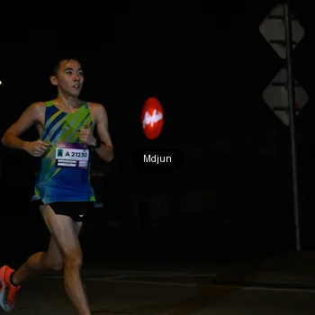 Runner Photo 7426991