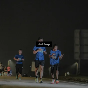 Runner Photo 7426995