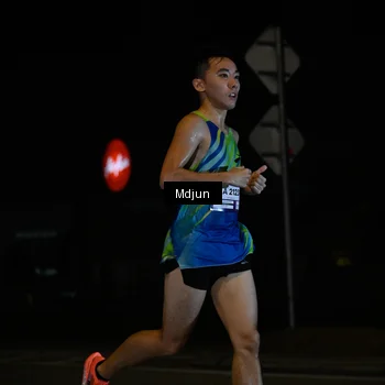 Runner Photo 7427000