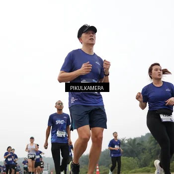Runner Photo 7427006