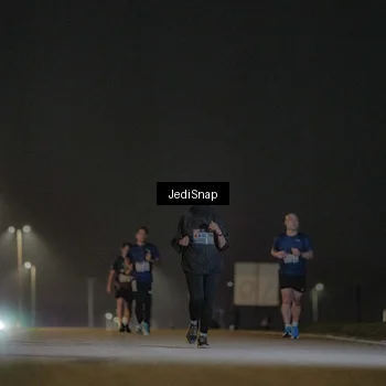 Runner Photo 7427007