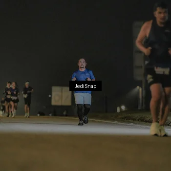 Runner Photo 7427008