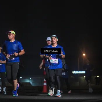 Runner Photo 7427009