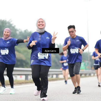 Runner Photo 7427015