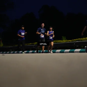 Runner Photo 7427016