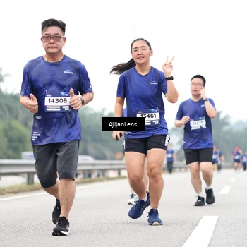 Runner Photo 7427138