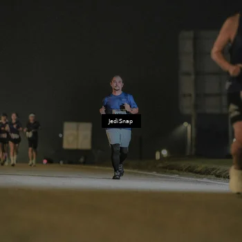 Runner Photo 7427142