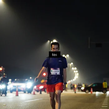Runner Photo 7427157