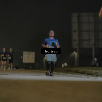 Runner Photo 7427162