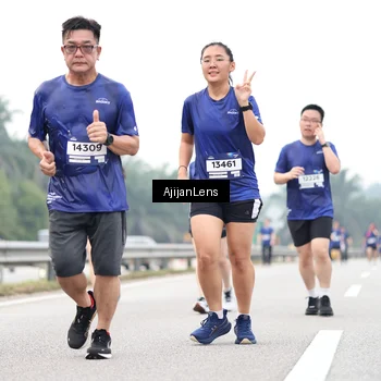 Runner Photo 7427187