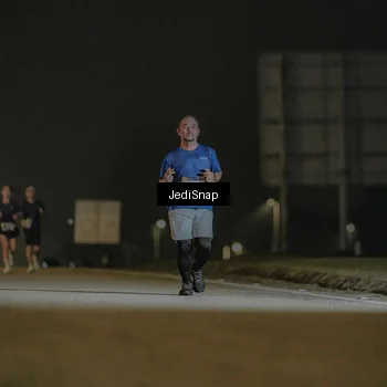 Runner Photo 7427201