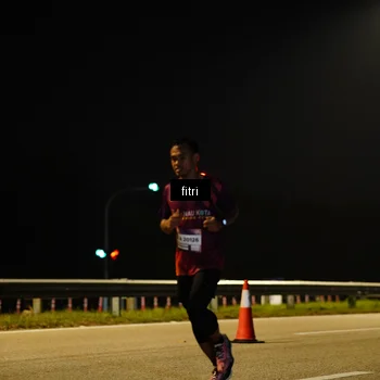 Runner Photo 7427250