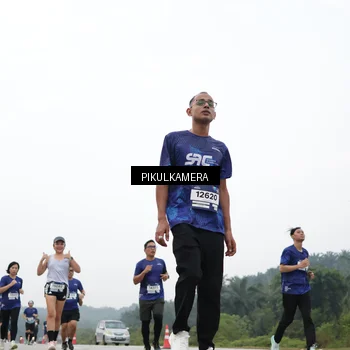 Runner Photo 7427270