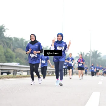 Runner Photo 7427285
