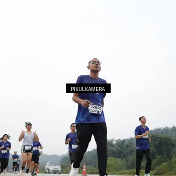 Runner Photo 7427288