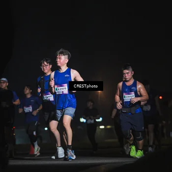 Runner Photo 7427684