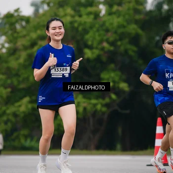 Runner Photo 7427705