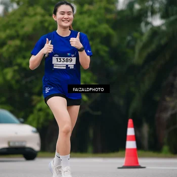 Runner Photo 7427707